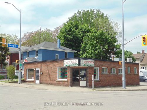 161 Central Ave, Fort Erie, ON, L2A3S5 | Card Image