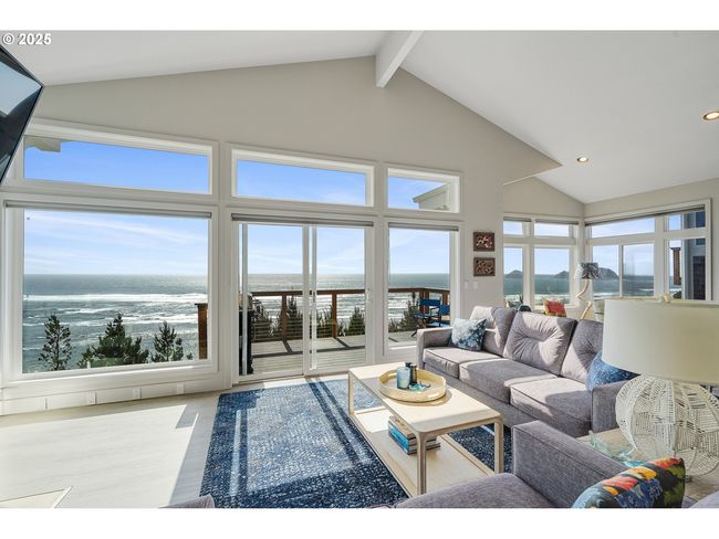 5285 Capes Loop, House attached with 3 bedrooms, 3 bathrooms and 1 parking in Tillamook OR | Image 6