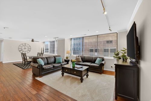 901-44 W Broadway, Salt Lake City, UT, 84101-3209 | Card Image