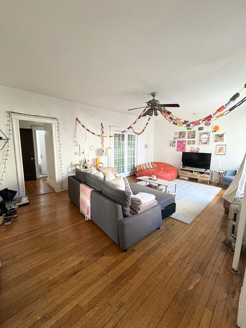 apt-46-74 Fenway, Boston, MA, 02115-3750 | Card Image