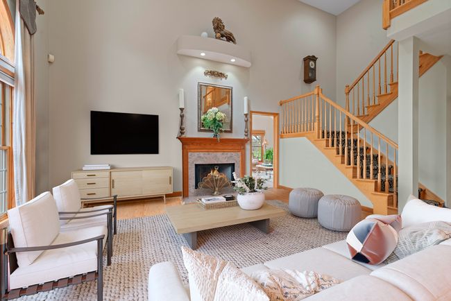 17 Arrowwood Dr, House other with 5 bedrooms, 5 bathrooms and 3 parking in Hawthorn Woods IL | Image 8