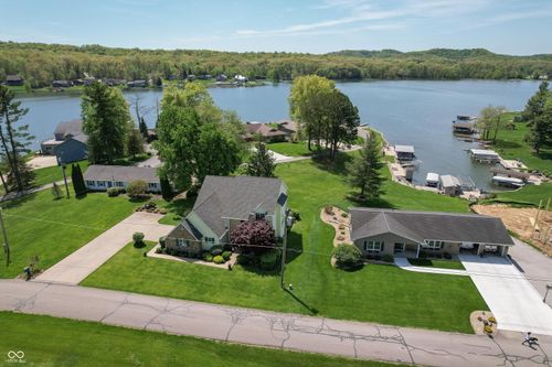 889 E North Shore Dr, Brownstown, IN, 47220-9501 | Card Image
