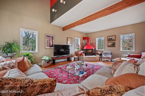 206 Lake Ave, Island Heights, NJ, 08732-7801 | Card Image