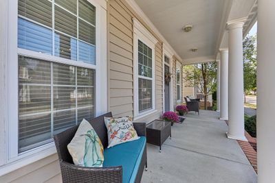 5110 front porch | Image 2