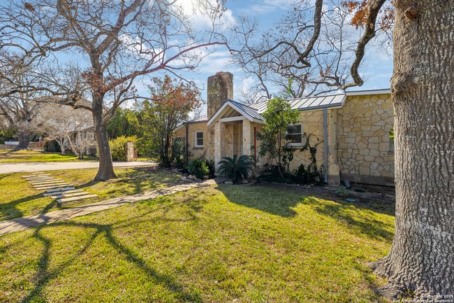 124 Castano Ave, House other with 3 bedrooms, 3 bathrooms and null parking in Alamo Heights TX | Image 6