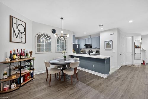 7845 Bristol Cir, NAPLES, FL, 34120-0708 | Card Image