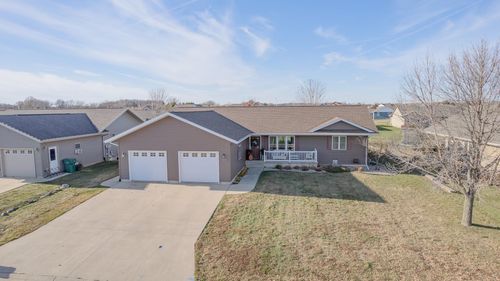 3007 Bonnie Ln, Milford, IA, 51351-7410 | Card Image
