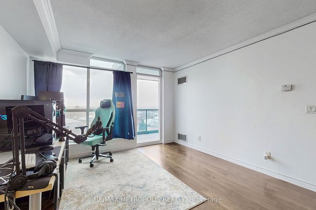 507 - 340 Watson St W, Condo with 1 bedrooms, 1 bathrooms and 1 parking in Whitby ON | Image 9