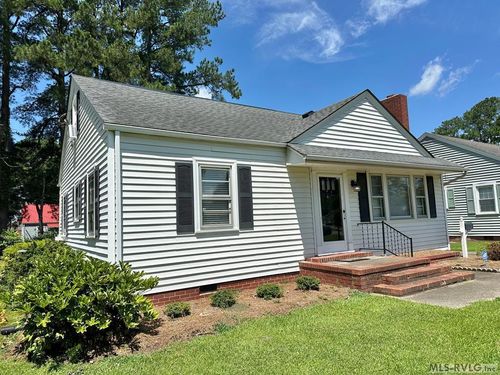 917 Pembroke Ave N, Ahoskie, NC, 27910-2129 | Card Image