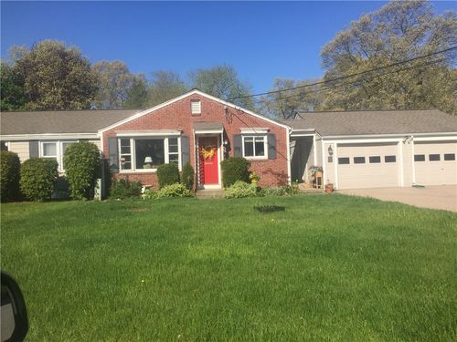 11 Rutherford Ct, Warwick, RI, 02886-2832 | Card Image