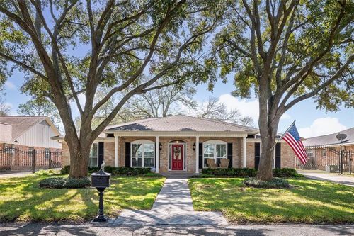 10811 Chevy Chase Drive, Houston, TX, 77042 | Card Image