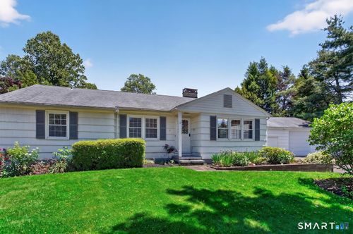 2 Diamond Dr, Newtown, CT, 06470-1501 | Card Image
