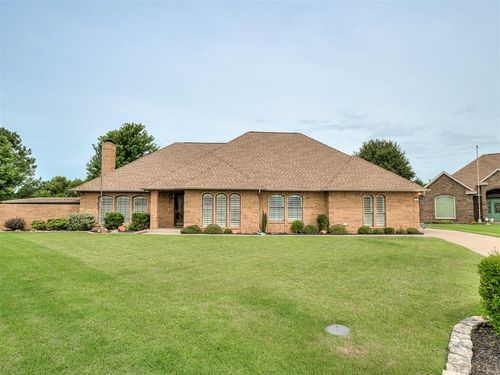 11213 Kingsgate Dr, Oklahoma City, OK, 73170-4407 | Card Image