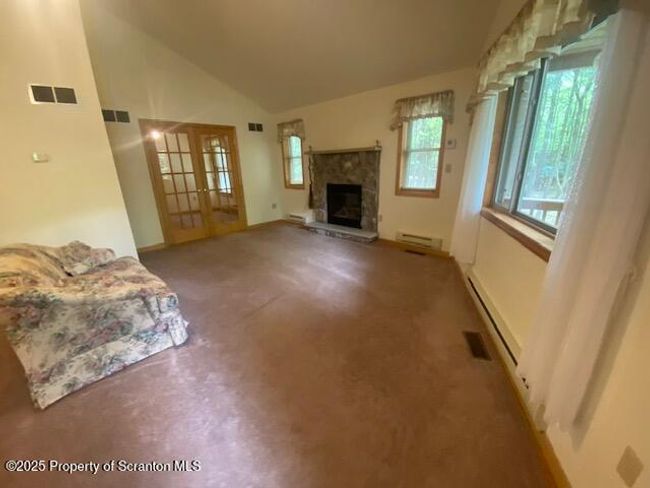 Living Room | Image 5