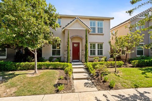 11336 N Sageberry Way, Fresno, CA, 93730-8843 | Card Image