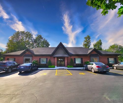 6631 Main St, Williamsville, NY, 14221-5934 | Card Image
