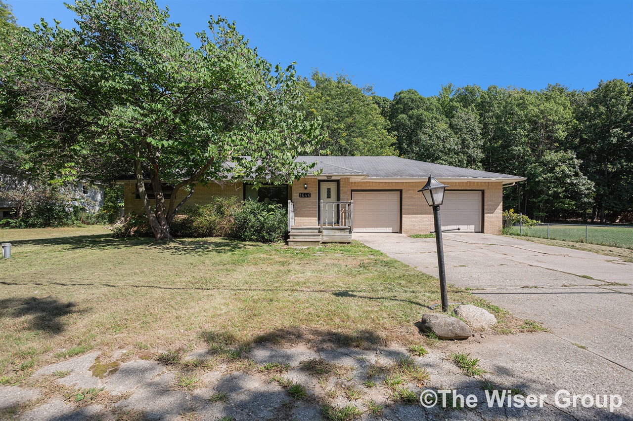 Wilson Ave, Grand Rapids, MI 49534