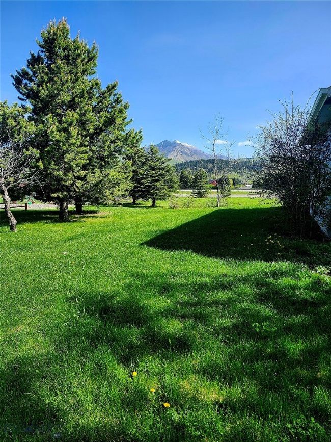 1421 Bluebird Ln, House other with 3 bedrooms, 2 bathrooms and null parking in Bozeman MT | Image 5