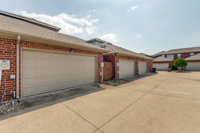Attached 2-car garage | Image 19