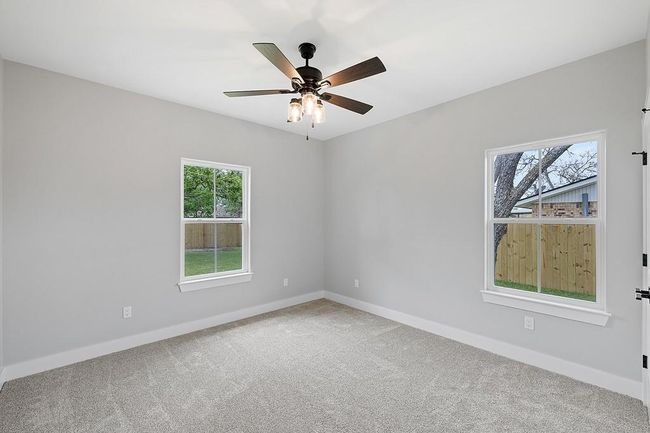 102 Tekla St, House other with 3 bedrooms, 2 bathrooms and 2 parking in Weimar TX | Image 18