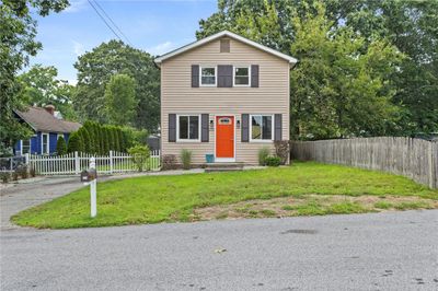 233 Coburn Street, House other with 3 bedrooms, 1 bathrooms and 2 parking in Warwick RI | Image 3