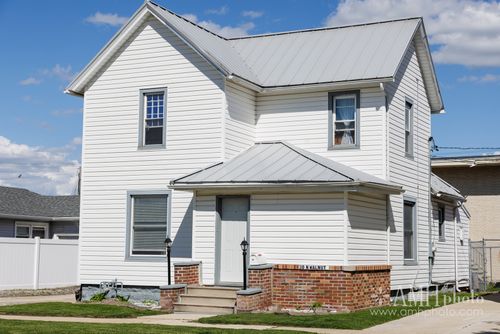 30 N Walnut St, Manteno, IL, 60950-1438 | Card Image