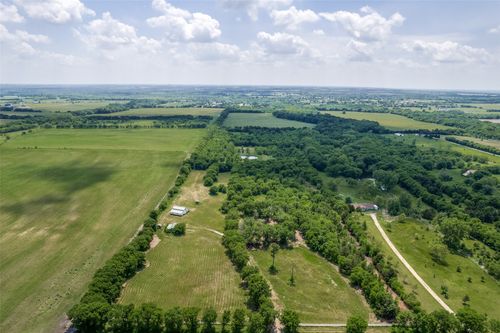 586 Pleasant Home Rd, Sherman, TX, 75092-7914 | Card Image