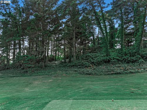 17 Ocean Crest Ln, Gleneden Beach, OR, 97388 | Card Image