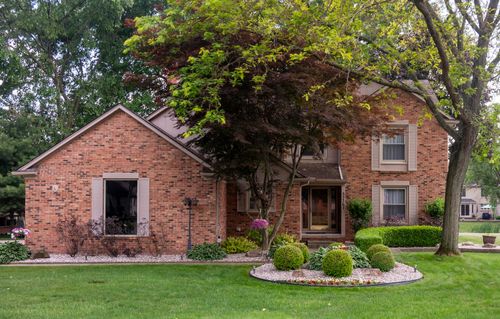 53367 Marian Dr, Shelby Twp, MI, 48315-1911 | Card Image