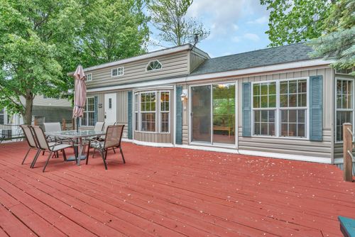 11 Lakeshore Dr, Wilmington, IL, 60481-8759 | Card Image