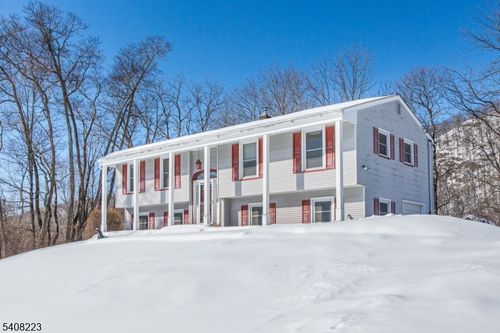 643 County Rd 517, Sussex, NJ, 07461-4828 | Card Image