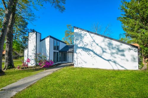 48 Artesia, Conroe, TX, 77304-2525 | Card Image