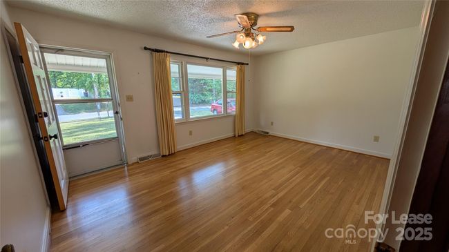 534 Westside Ter, House other with 4 bedrooms, 2 bathrooms and null parking in Davidson NC | Image 5