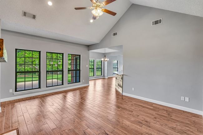 2310 N Walnut Grove Rd, House other with 4 bedrooms, 4 bathrooms and null parking in Midlothian TX | Image 9