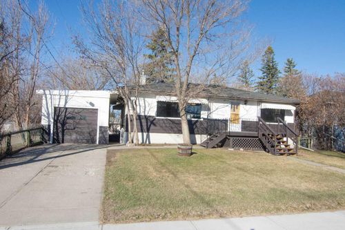 508 3 Street, Strathmore, AB, T1P1B4 | Card Image