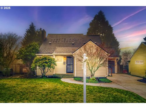 907 Nw 44th St, Vancouver, WA, 98660-1615 | Card Image