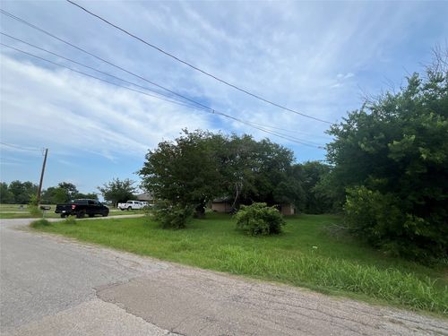 6060 County Road 166, Kaufman, TX, 75142-8801 | Card Image