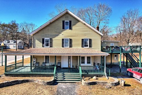 526 Mountain Ave, Purling, NY, 12470-2734 | Card Image