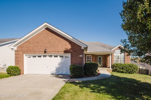 837 Hackney Ln, Shelbyville, KY, 40065-7210 | Card Image