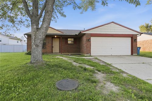 8454 Trowbridge Way, Huber Heights, OH, 45424-1372 | Card Image