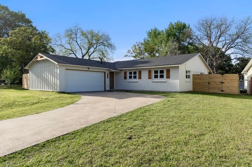 4633 Lynnacre Drive, Dallas, TX, 75211 | Card Image