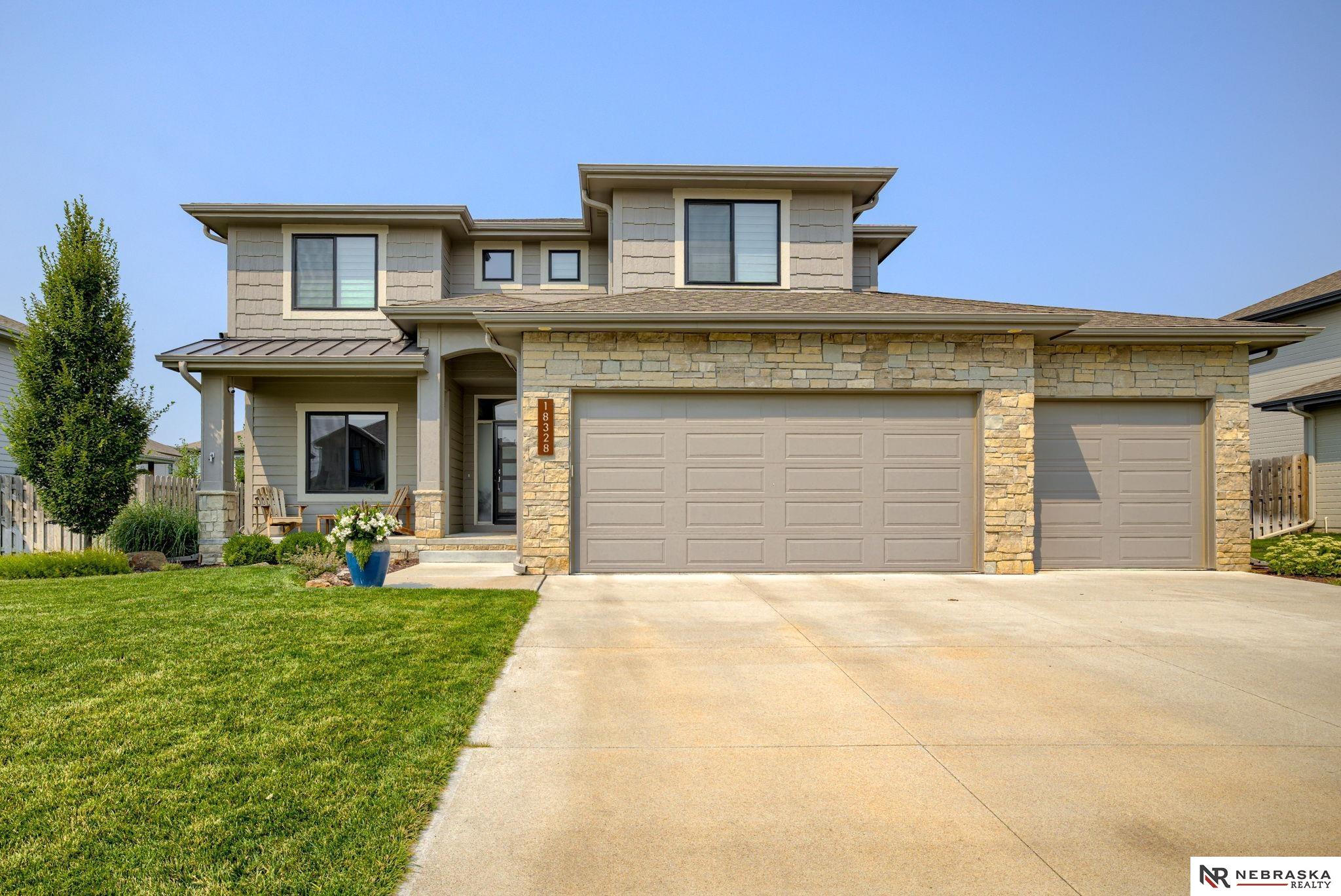 Boyd St, Elkhorn, NE 68022