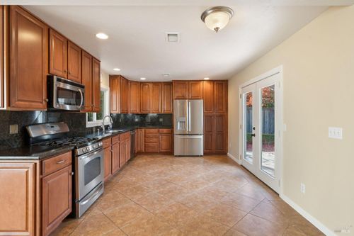 824 Prince Ave, Healdsburg, CA, 95448 | Card Image