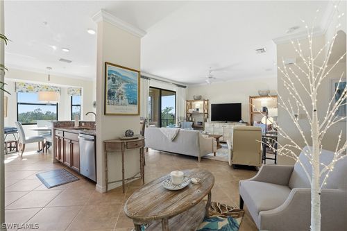 unit-1646-9830 Giaveno Cir, NAPLES, FL, 34113-8374 | Card Image