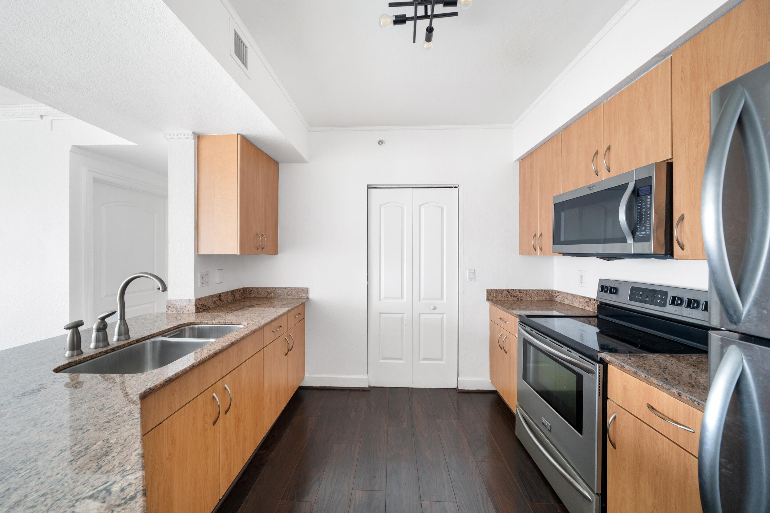 Residential in Hollywood 3