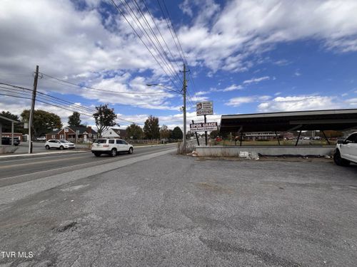 227 Bluff City Highway Highway, Bristol, TN, 37620 | Card Image