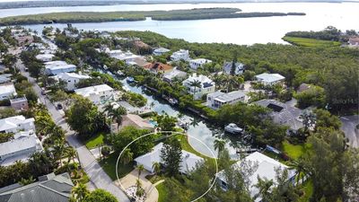 612 Marbury Lane, House other with 2 bedrooms, 2 bathrooms and null parking in Longboat Key FL | Image 1