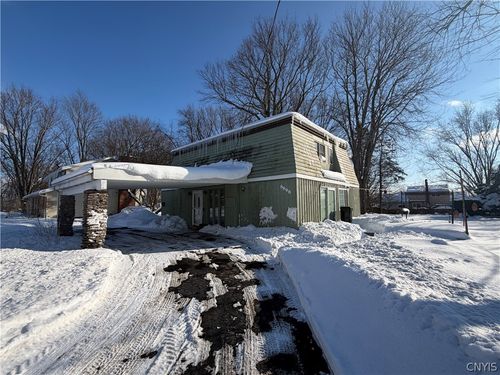 8898 Deluxe Park, Cicero, NY, 13039 | Card Image