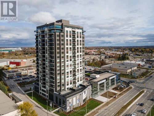 1109-4286 King St E, Kitchener, ON, N2P0L2 | Card Image