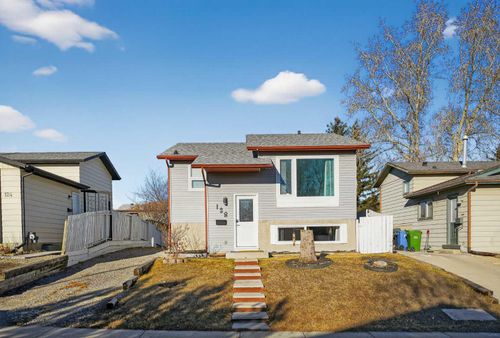 128 Bernard Close Nw, Calgary, AB, T3K2H3 | Card Image